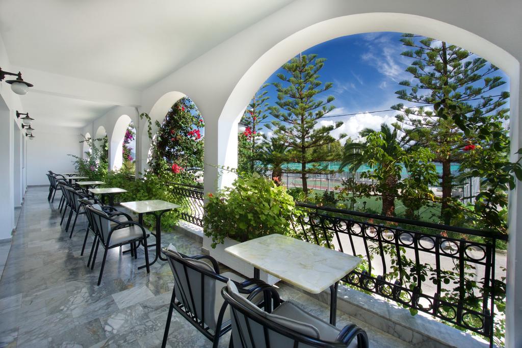 Hotel Athina Karavomylos Exteriör bild