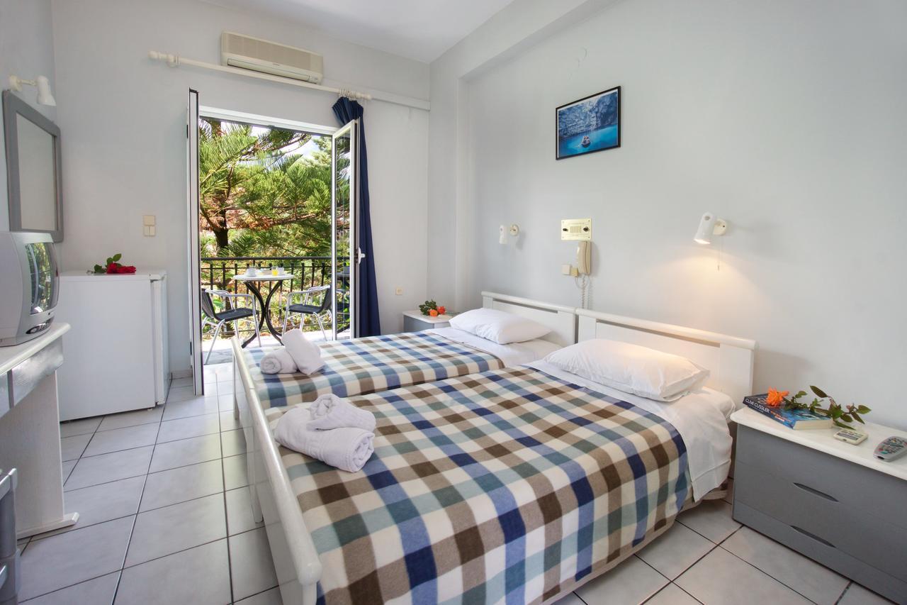 Hotel Athina Karavomylos Exteriör bild