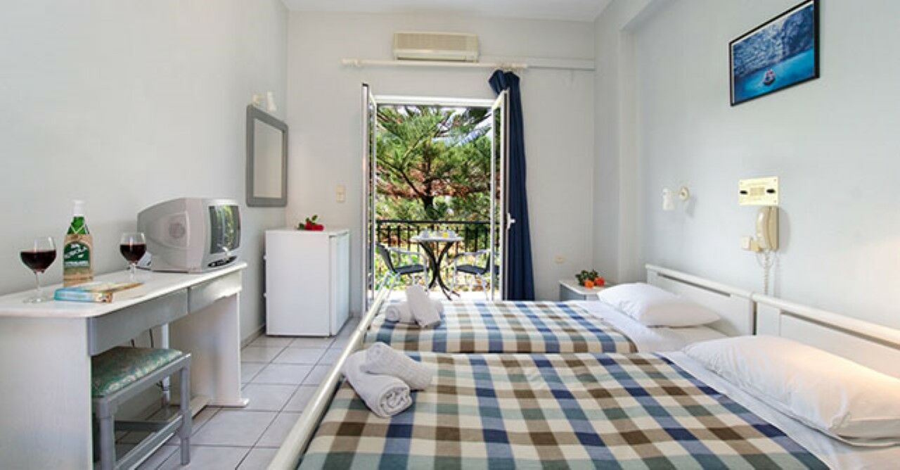 Hotel Athina Karavomylos Exteriör bild